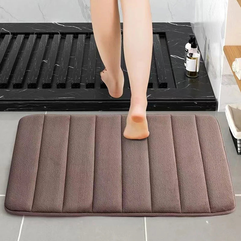 Protizdrsna kopalniška preproga 60x40 cm – hitro vpijanje vode, mehka in udobna