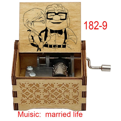 Ročno izdelana lesena glasbena škatlica 'Married Life' – ročno upravljana, omejena izdaja, klasična filmska melodija, popolno darilo za poroko, obletnico ali rojstni dan