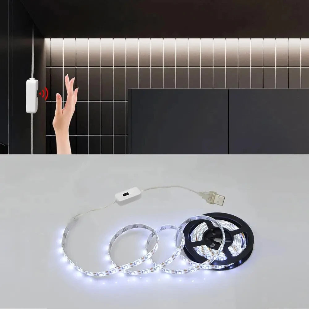 Indukcijska LED svetlobna trak za kuhinjo – 60 LED/m, USB 5V, 2835, bela ali topla svetloba