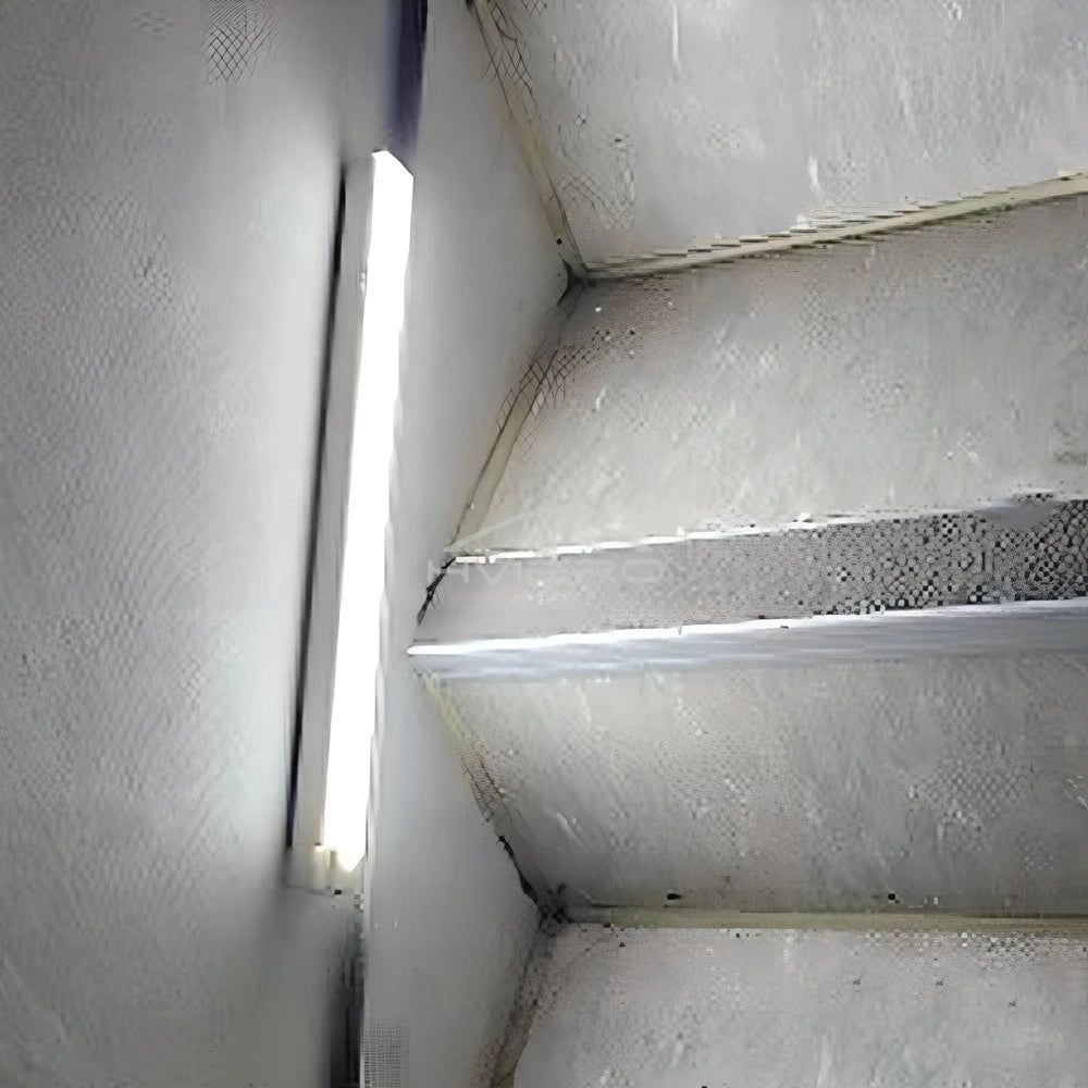 Polnilna LED svetilka z gibanjem – nočna svetloba z indukcijo, prenosna, brezžična, magnetna za omare, kuhinjo, posteljo ali sobo