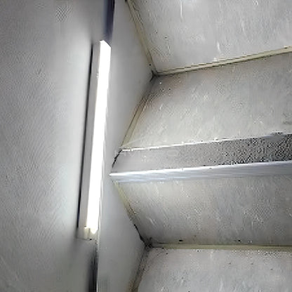 Polnilna LED svetilka z gibanjem – nočna svetloba z indukcijo, prenosna, brezžična, magnetna za omare, kuhinjo, posteljo ali sobo