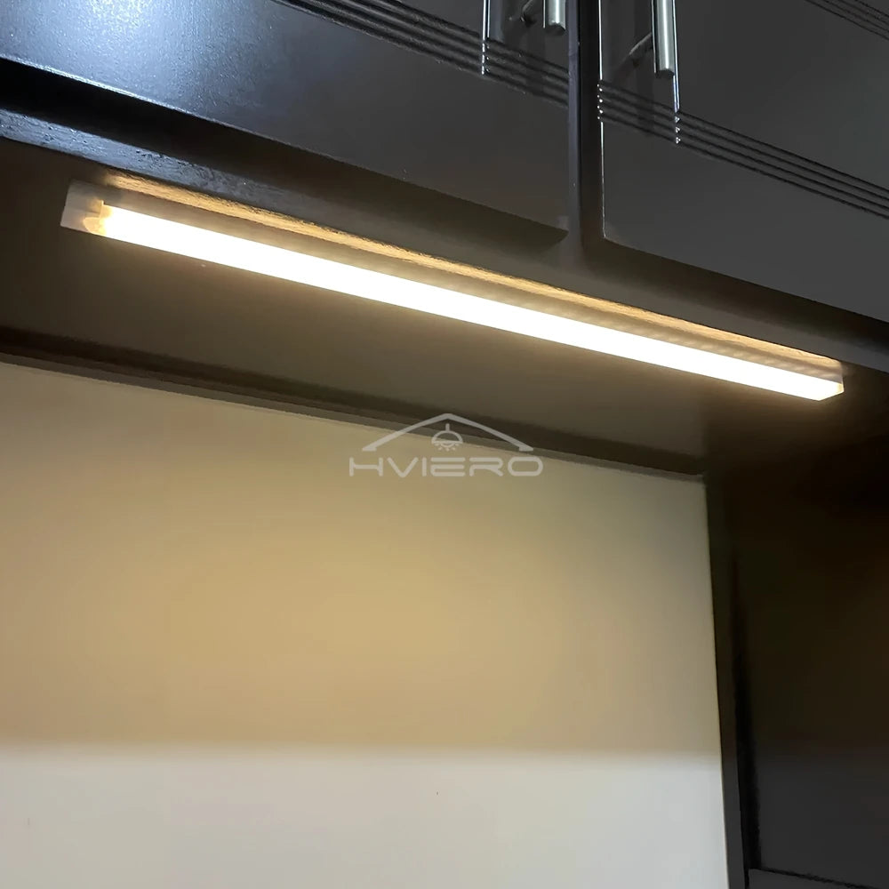 Polnilna LED svetilka z gibanjem – nočna svetloba z indukcijo, prenosna, brezžična, magnetna za omare, kuhinjo, posteljo ali sobo