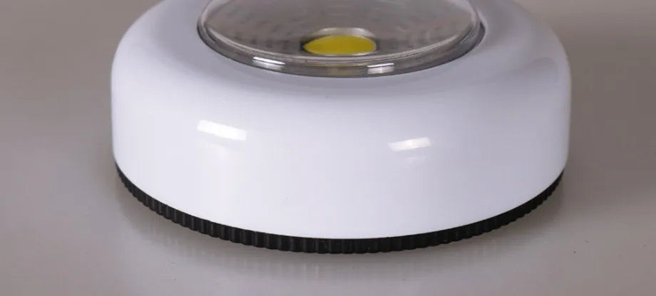 COB LED svetilka pod omaro – brezžična nočna svetilka z lepilnim trakom za kuhinjo, spalnico, omare in predale