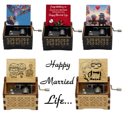 Ročno izdelana lesena glasbena škatlica 'Married Life' – ročno upravljana, omejena izdaja, klasična filmska melodija, popolno darilo za poroko, obletnico ali rojstni dan