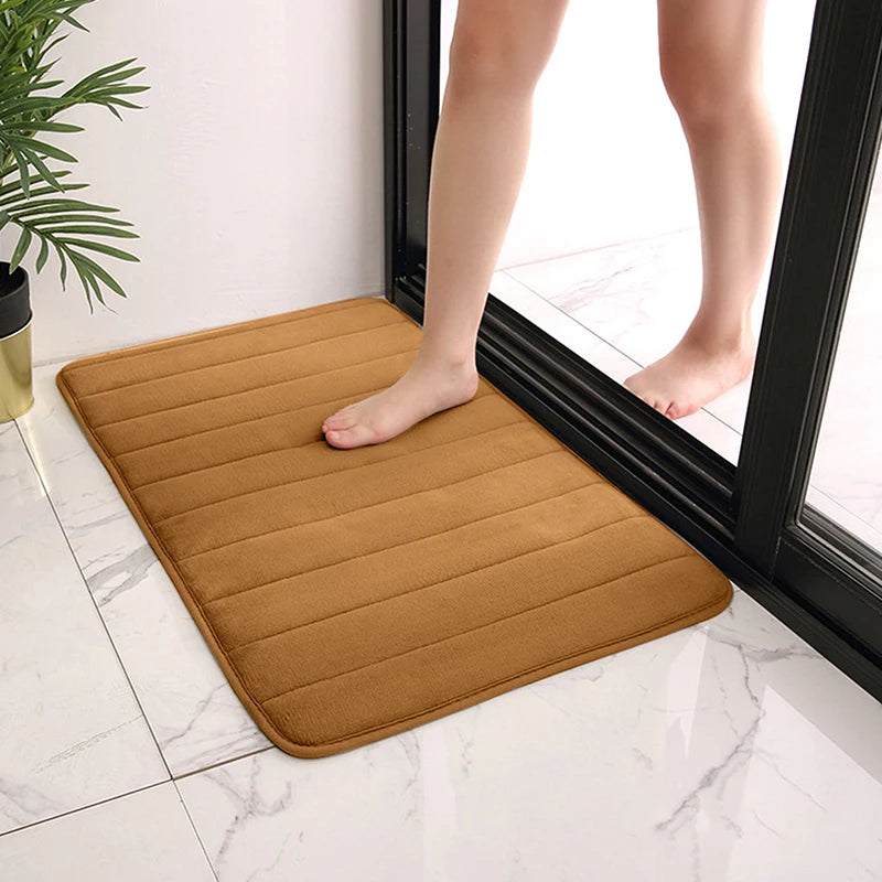 Protizdrsna kopalniška preproga 60x40 cm – hitro vpijanje vode, mehka in udobna