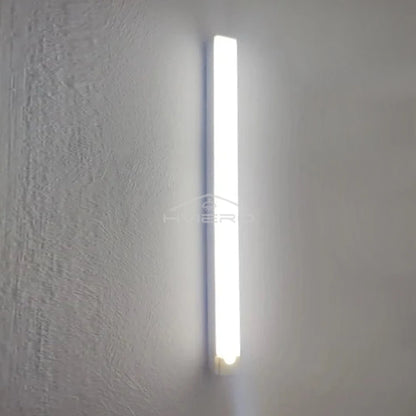 Polnilna LED svetilka z gibanjem – nočna svetloba z indukcijo, prenosna, brezžična, magnetna za omare, kuhinjo, posteljo ali sobo